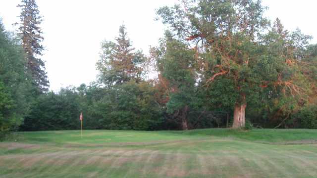 A view of a green at Sturgeon Lake Golf Course