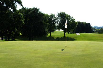 A view of hole #2 at Eagle Creek Golf Club