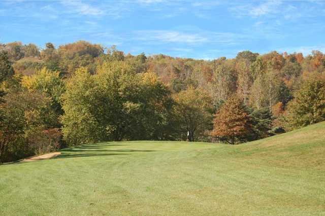 A view of the 6th green at Pleasant Valley Golf Club