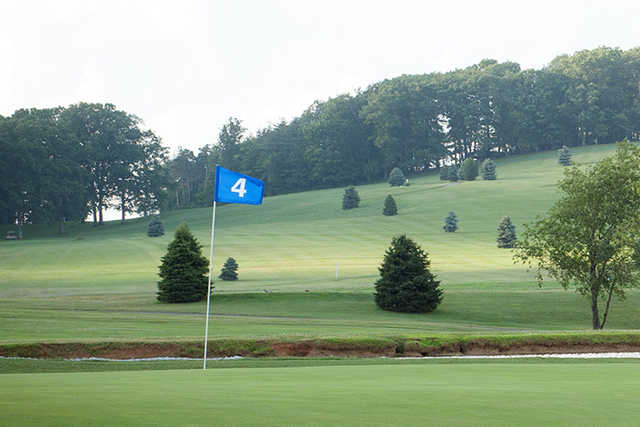 A view of hole #4 at White Oak Golf Course