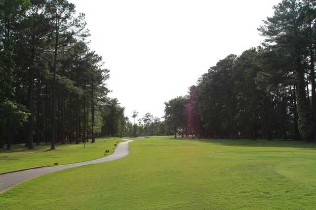 A view from a tee at Honey Bee Golf Club