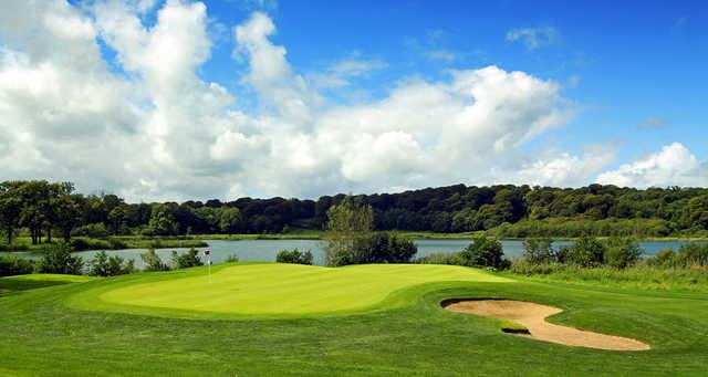 A view of a green at Greenview Golf Club