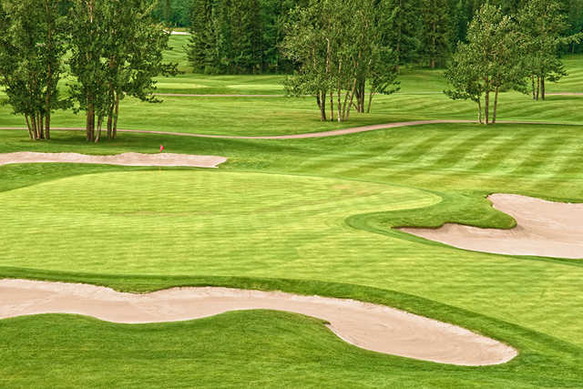 A view of a well protected hole at Thunder Bay Country Club