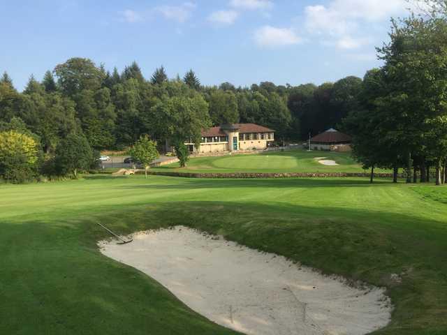 A view of the finishing hole and the clubhouse at Balbirnie Park Golf Course