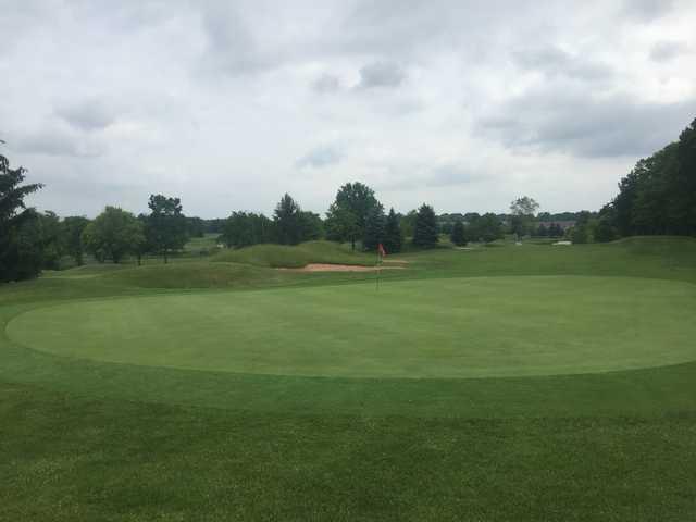 View of a green at Linfield National Golf Club