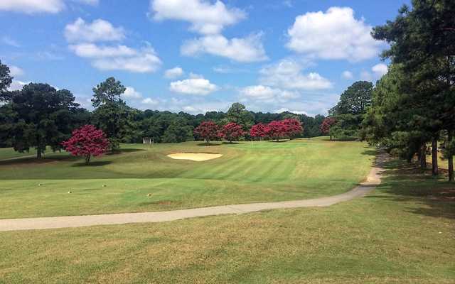 A sunny day view from Raleigh Golf Association