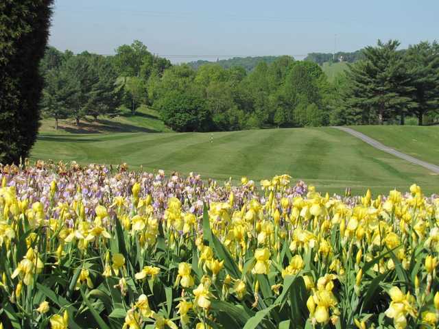 A view of the 18th fairway at Warriors' Path Golf Course