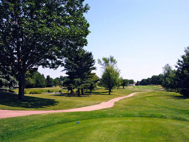 A view from the 9th tee at PineCrest Country Club
