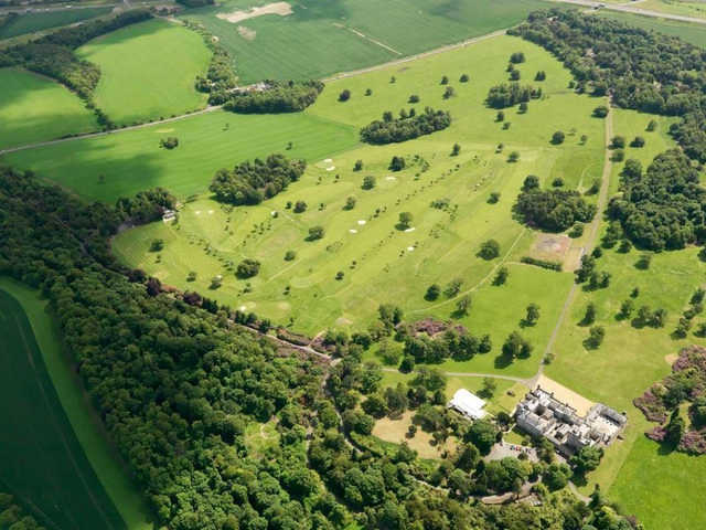 Aerial view of Dundas Parks Golf Club