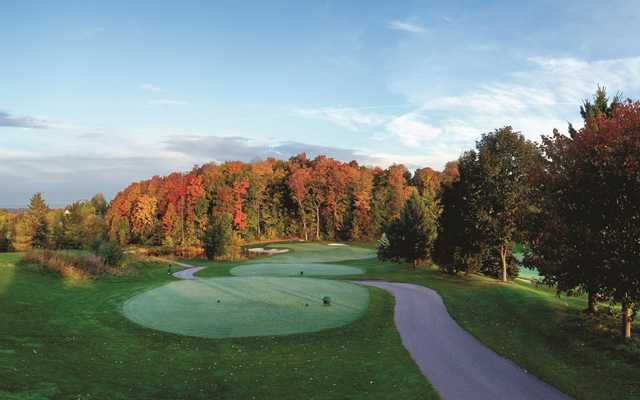 A fall day view of a tee at The Wolverine Course from Grand Traverse Resort & Spa