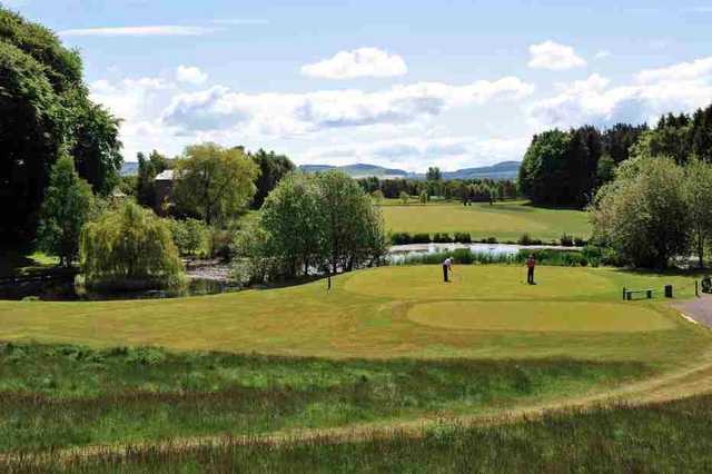 Water hazard at Strathmore GC