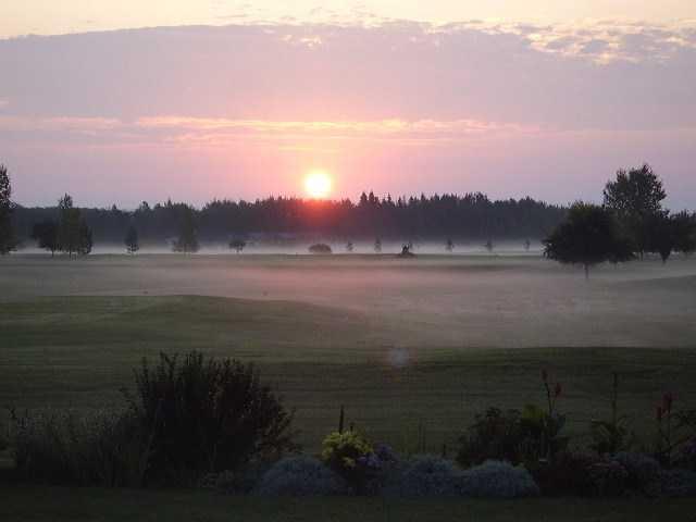 A view of the 5th fairway at Sandy Hook Golf Club (S. Chittick)