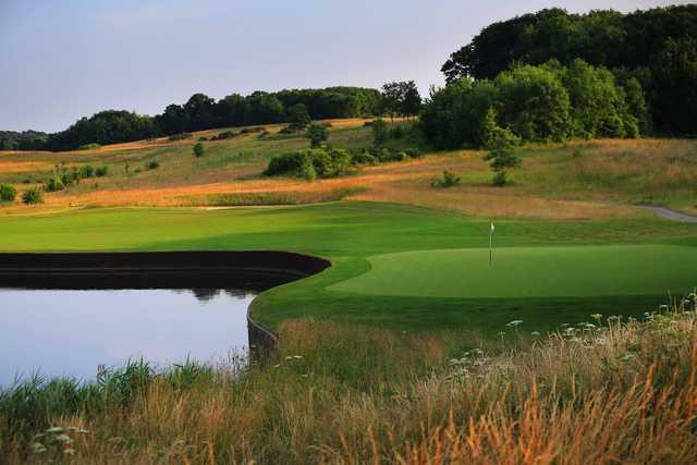 View of the 1st hole from the International Course at London Golf Club