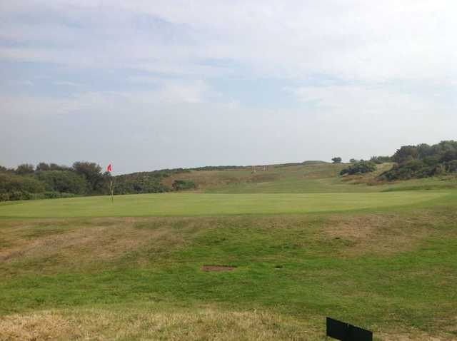 A view of the 7th green at The Isle or Purbeck Golf Club