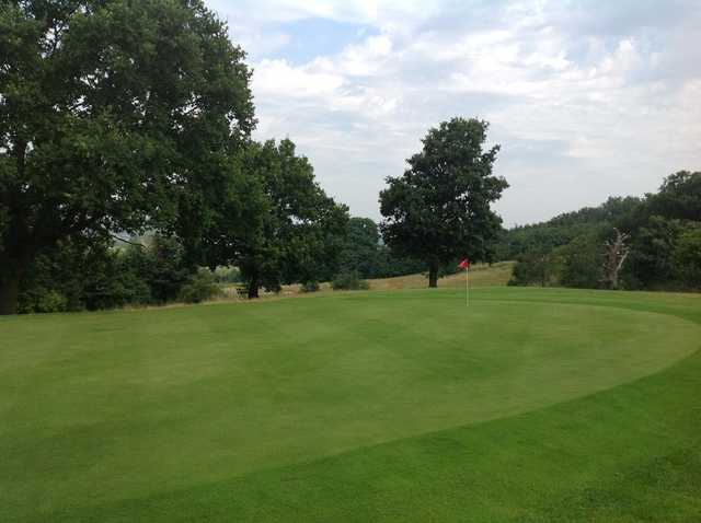 7th green on Ruxley Park at Orpington Golf Course