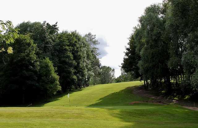 A slope approach to the putting greens