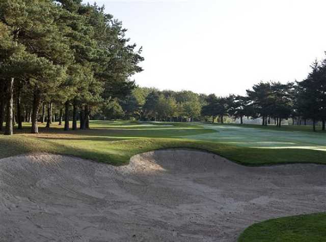 Bunkers on the second hole at Stockport