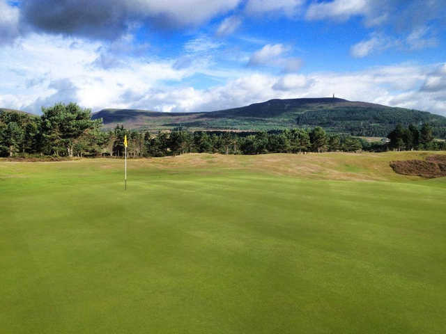 9th green and surrounding countryside