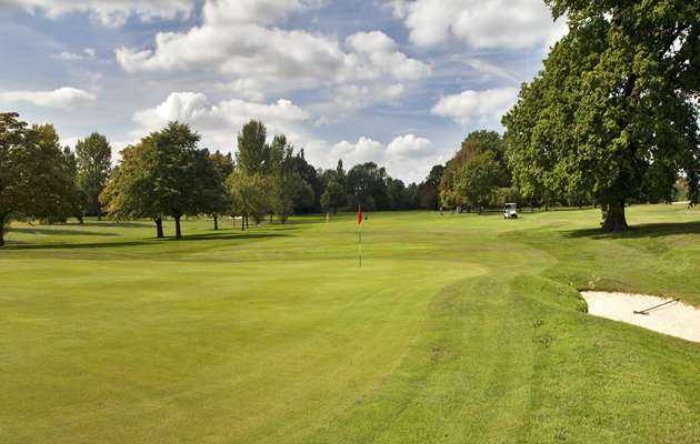 The 4th hole at North Middlesex Golf Club