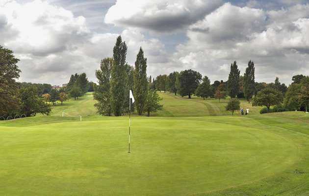 The 6th hole at North Middlesex Golf Club