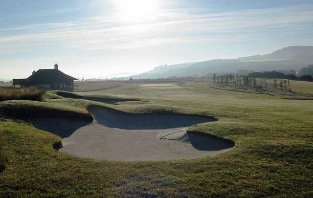 The 18th's bunkers at Elmwood