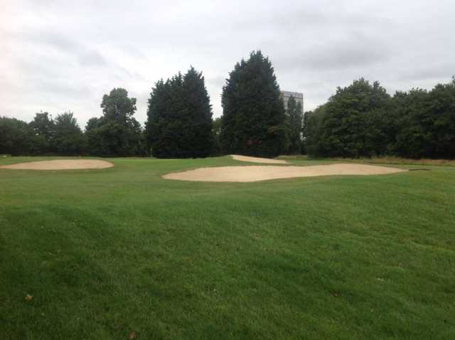 Approach to the 18th green, West Middlesex Golf Club