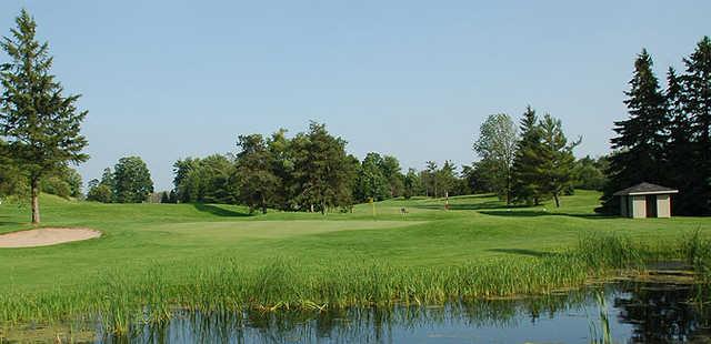 A view of a green at Puslinch Lake Golf Course