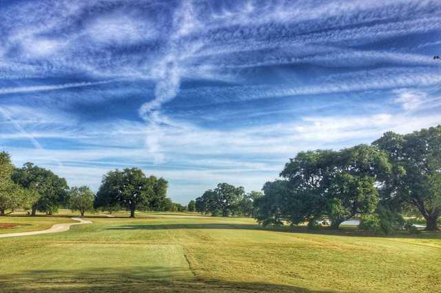 The 8th hole is the shortest par 4 on the front nine on Bayou Oaks' South course
