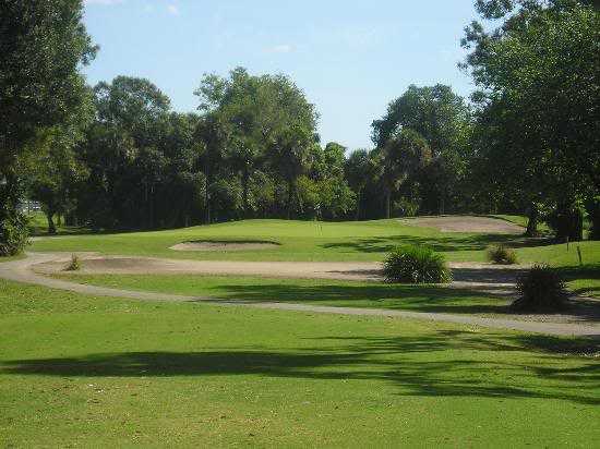 A view of green at Mirror Lakes Golf Club