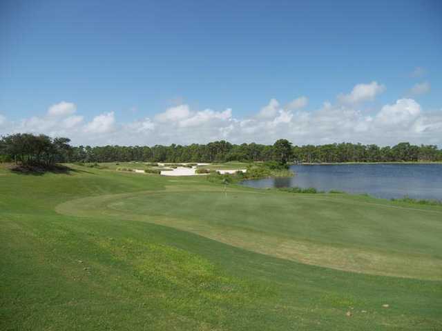 A view of hole #8 at Sandridge Golf Club - Lakes Course