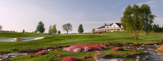 View of a bunkered 18th green from Atunyote Golf Club at Turning Stone