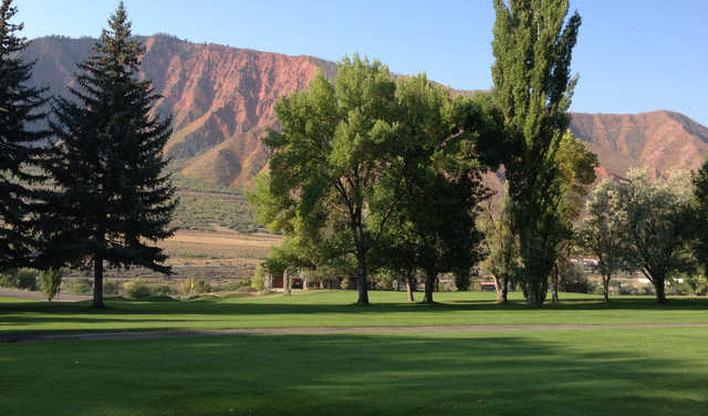 A sunny day view from Glenwood Springs Golf Club.