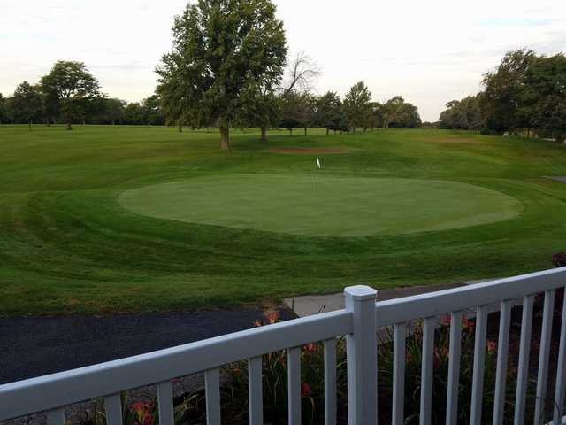 A view of a green at Baker Park Golf Course (Kewanee Park District).