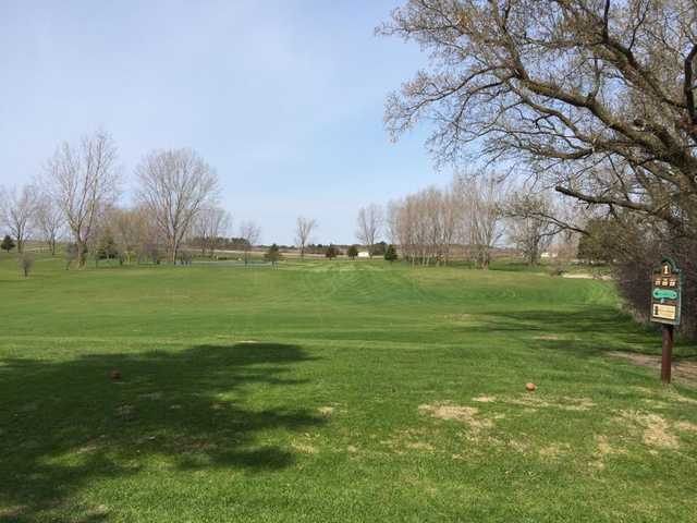 A view from tee #1 at Rolling Hills Golf Course (Nikki Nitz).