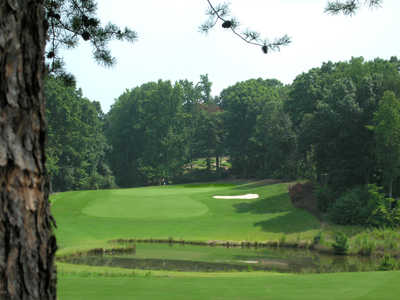 A view of green #4 at Westport Golf Course