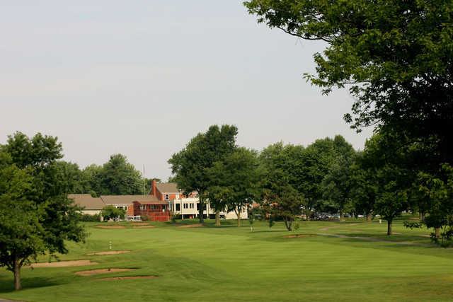 A view of hole #18 with the clubhouse in background at Blue Springs Country Club.
