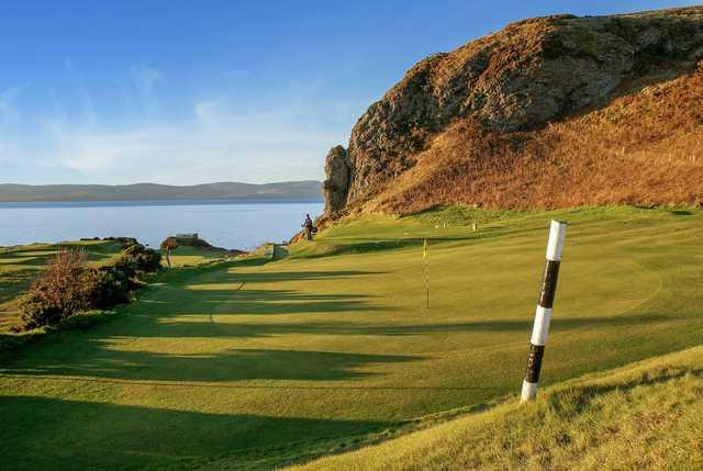 View of the 3rd green at Shiskine Golf & Tennis Club