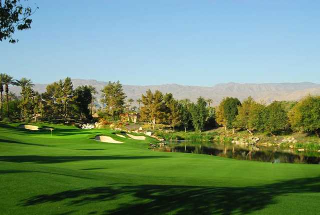 A splendid day view of a green at Celebrity Course from Indian Wells Golf Resort.