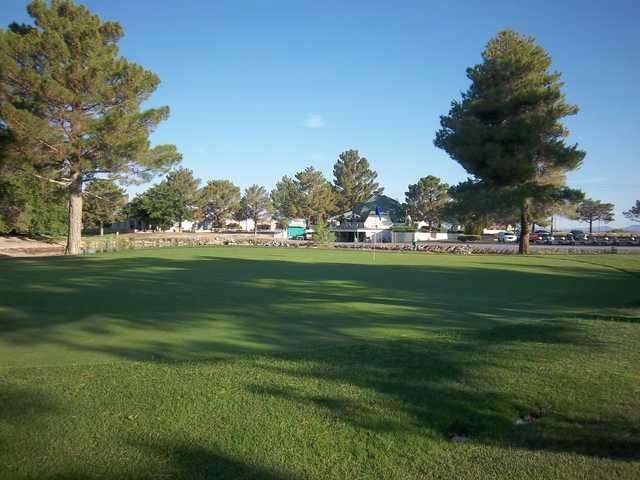 A view of a green at Lake View Golf Course.