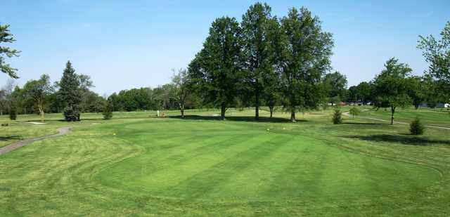 View of a green at Loudon Meadows Golf Club