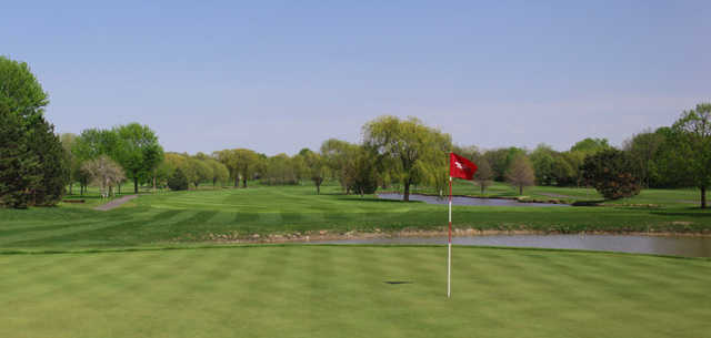 A view of a hole at Arlington Lakes Golf Club.