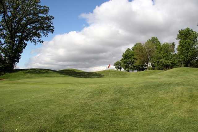 A view of a hole at Heritage Bluffs Public Golf Club.