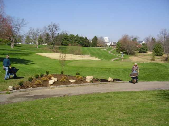 A view of the 9th green at Oldham County Country Club