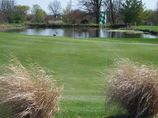 A view of the 2nd green with lake in background at Morningstar Golf Club