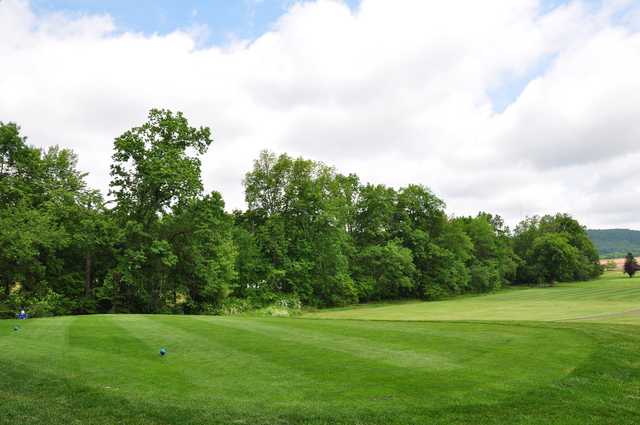 A view of a tee at Wedgewood Golf Club.
