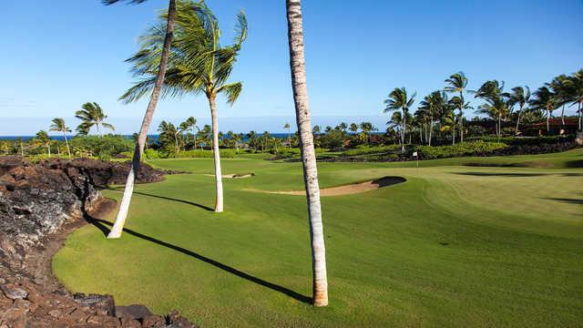 A view of a green at 10 Hole Course from Kuki'o.