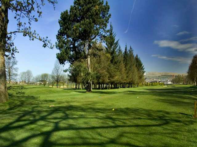 A view of tee #14 at Renfrew Golf Club.