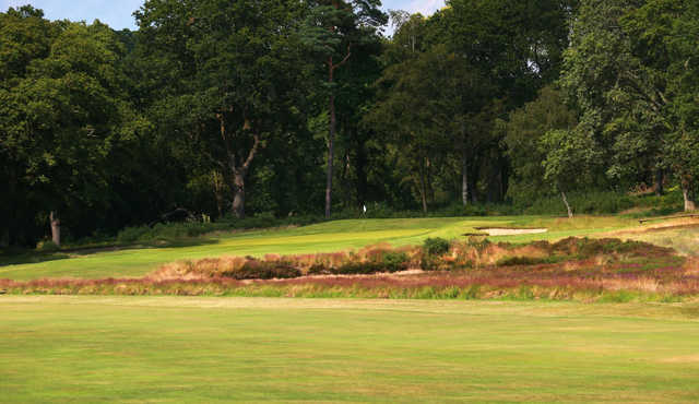 A view of the 1st green at Broadstone Golf Club.