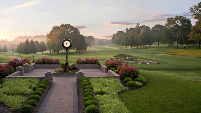 A view of a tee at Tanglewood Manor Golf Course.
