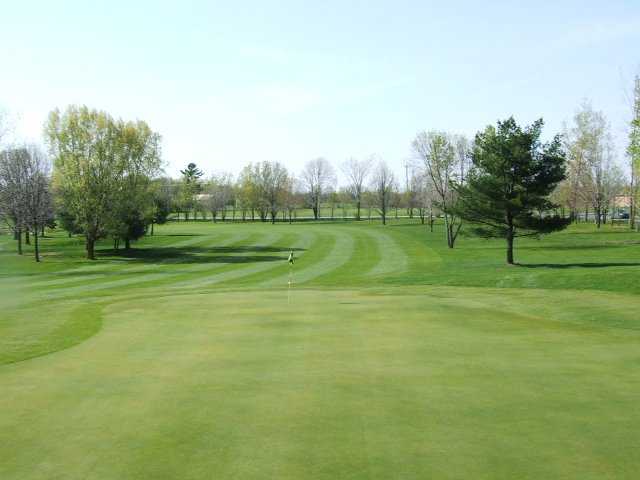 A view of hole #4 at Table Rock Golf Club